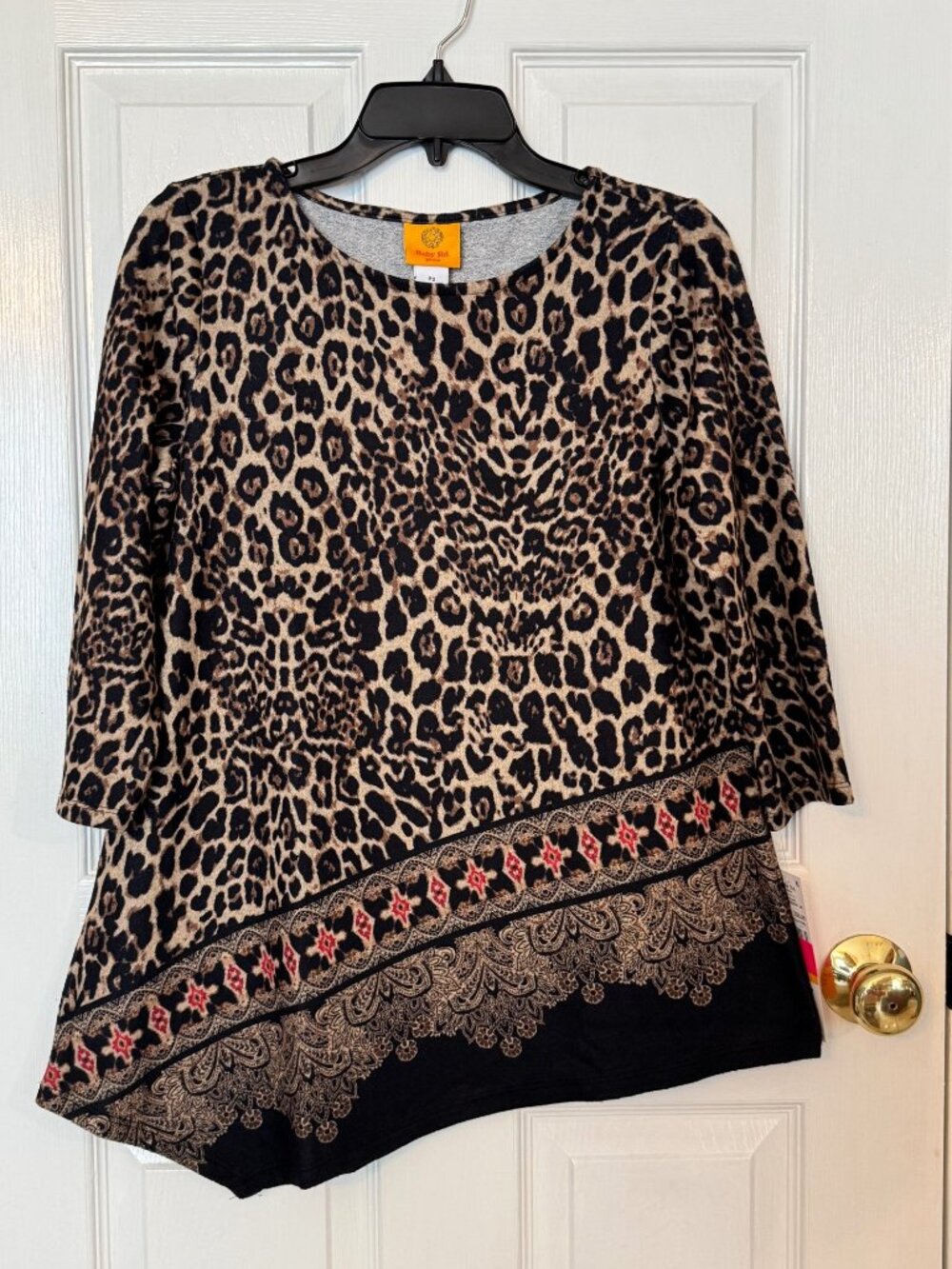 Ruby Rd. Women’s PS Petite Sm Leopard Paisley Boarder Print Asymmetrical Hem Top